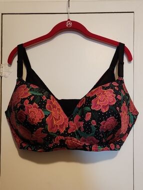 🔥Torrid Dream Wire Free Boost Black Floral Wireless Bra with Pink Blooms